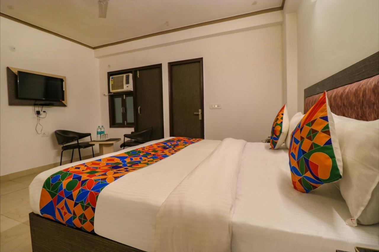 Hotel Fabexpress Dolphin International Near Delhi Airport Nowe Delhi Zewnętrze zdjęcie