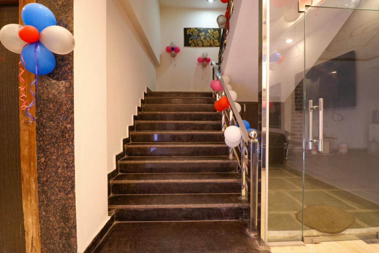 Hotel Fabexpress Dolphin International Near Delhi Airport Nowe Delhi Zewnętrze zdjęcie