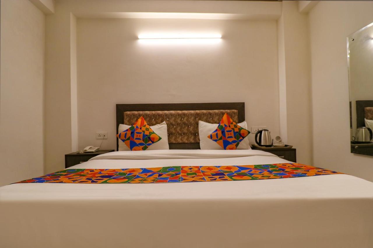 Hotel Fabexpress Dolphin International Near Delhi Airport Nowe Delhi Zewnętrze zdjęcie